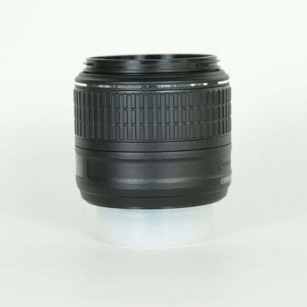 Nikon AF-S DX NIKKOR 18-55mm f3.5-5.6G VR II