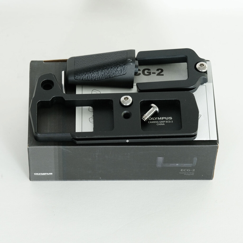 OLYMPUS OM-D E-M5 Mark II