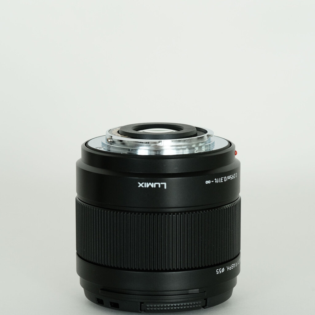 Panasonic LEICA DG SUMMILUX 9mm / F1.7 ASPH.