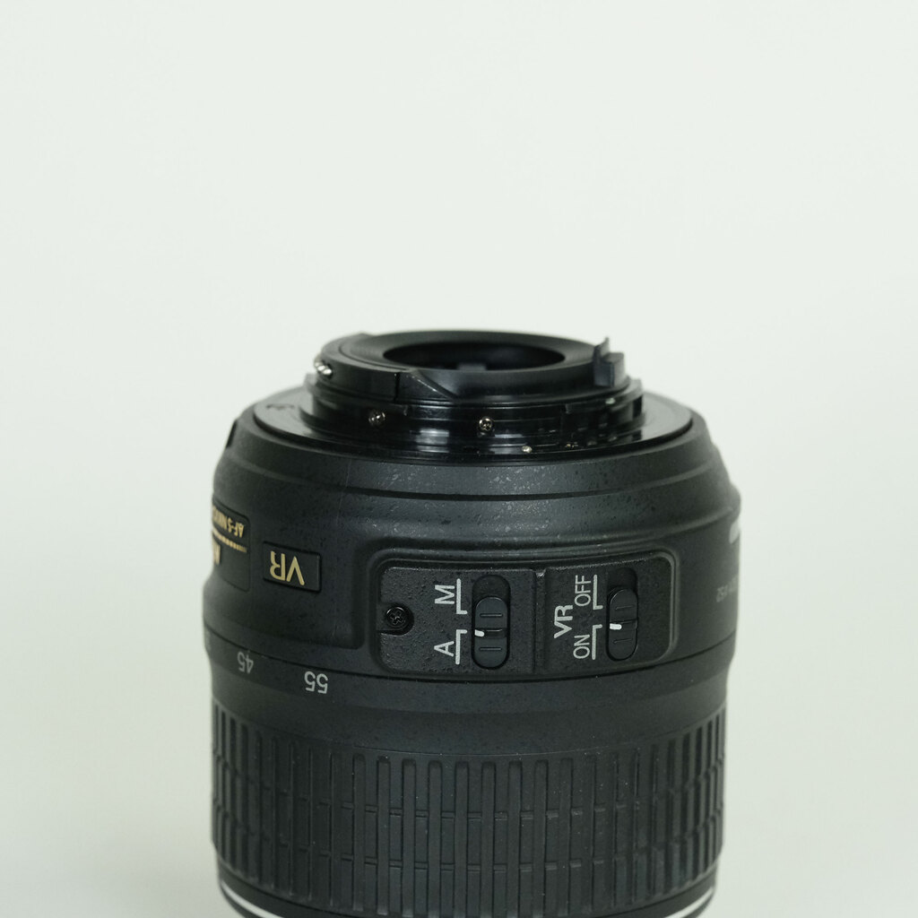 Nikon AF-S DX NIKKOR 18-55mm F3.5-5.6 G VR
