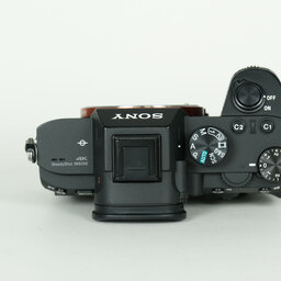 SONY α7 III(ILCE-7M3) SONY α7 III(ILCE-7M3)