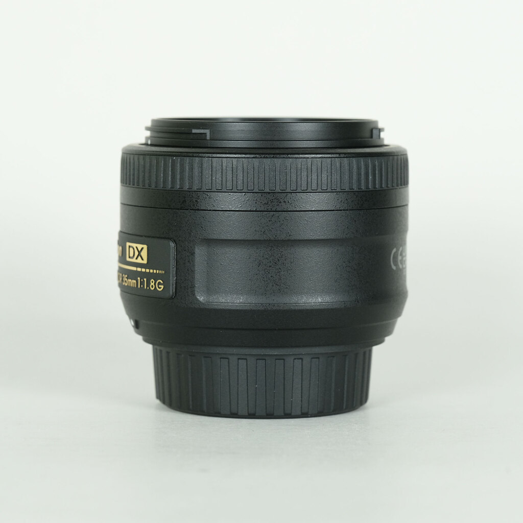 Nikon AF-S DX NIKKOR 35mm f/1.8Gの出品 | ONE SCENE（ワンシーン）
