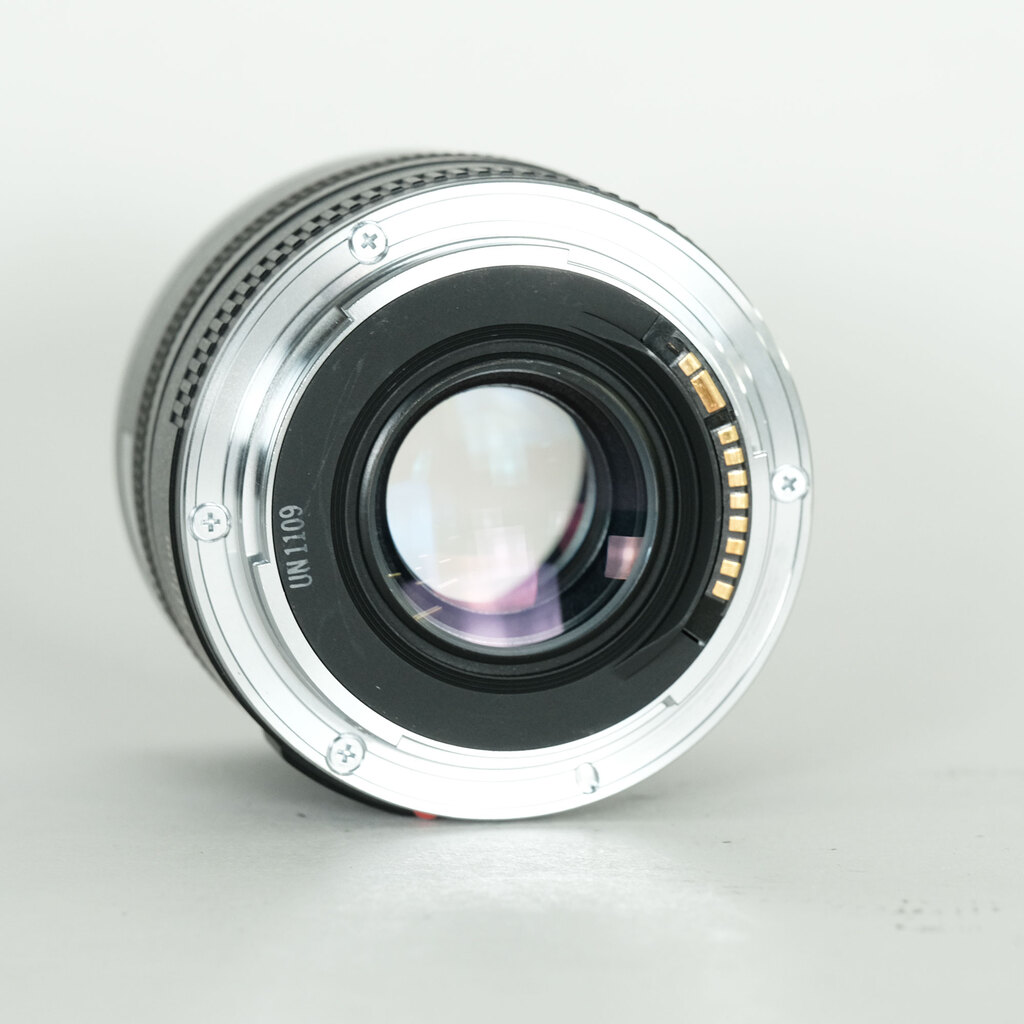 Canon EF50mm F2.5 コンパクトマクロ