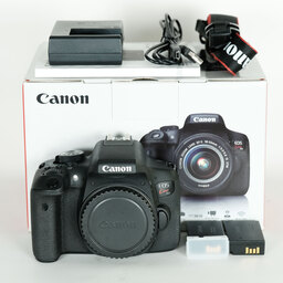 Canon EOS Kiss X8i