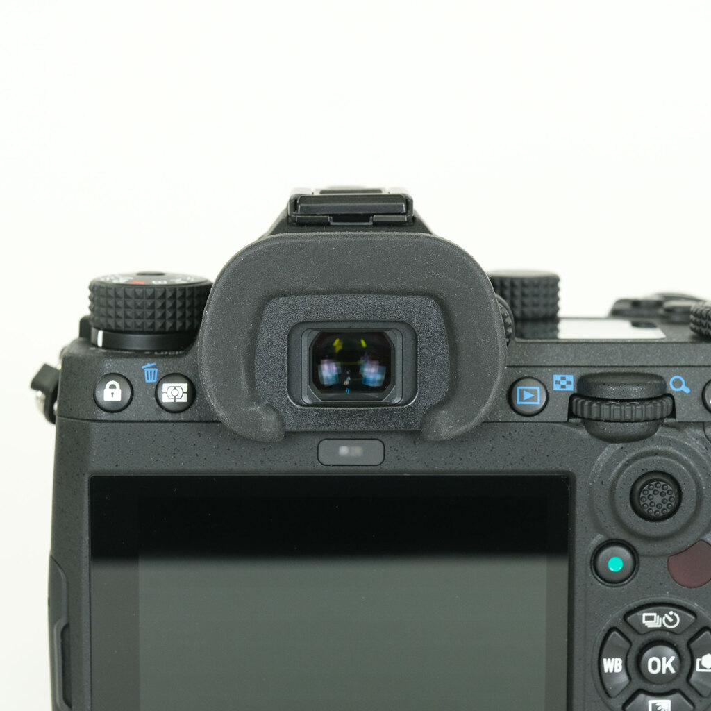 PENTAX K-3 Mark III PENTAX K-3 Mark III