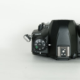 Nikon D780