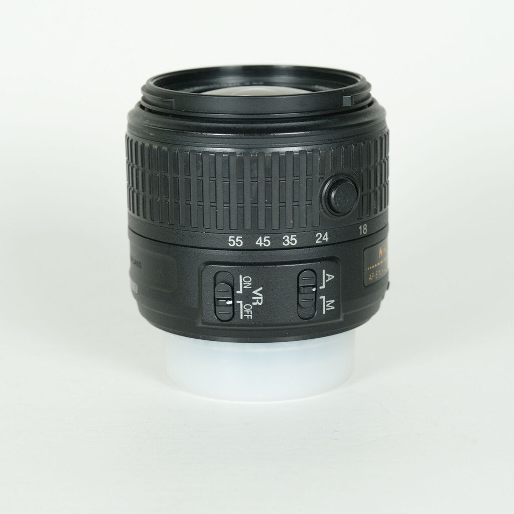 Nikon AF-S DX NIKKOR 18-55mm f3.5-5.6G VR II
