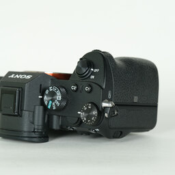SONY α7 III(ILCE-7M3) SONY α7 III(ILCE-7M3)