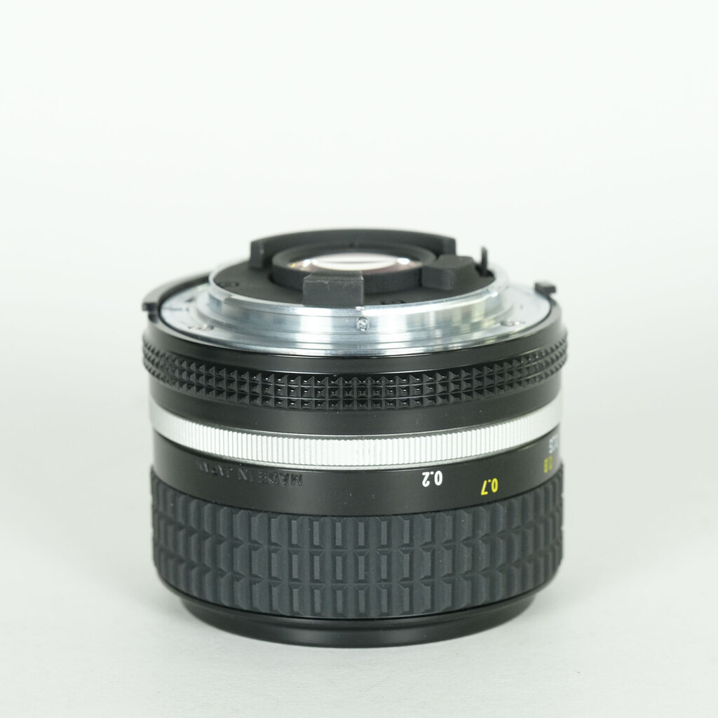 Nikon Ai Nikkor 28mm F2.8S Nikon Ai Nikkor 28mm F2.8S