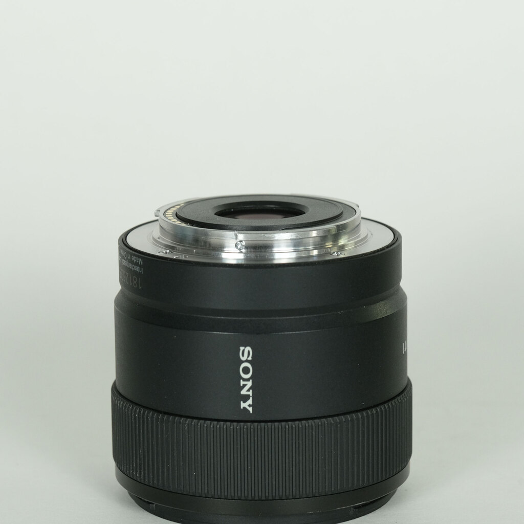 SONY E 11mm F1.8 SEL11F18