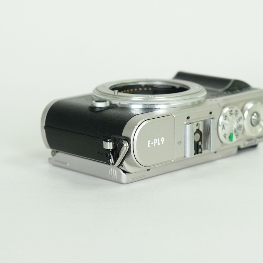 OLYMPUS PEN E-PL9 OLYMPUS PEN E-PL9