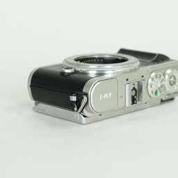OLYMPUS PEN E-PL9 OLYMPUS PEN E-PL9
