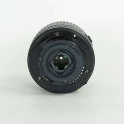 Nikon AF-P DX NIKKOR 18-55mm F3.5-5.6G VR Nikon AF-P DX NIKKOR 18-55mm F3.5-5.6G VR