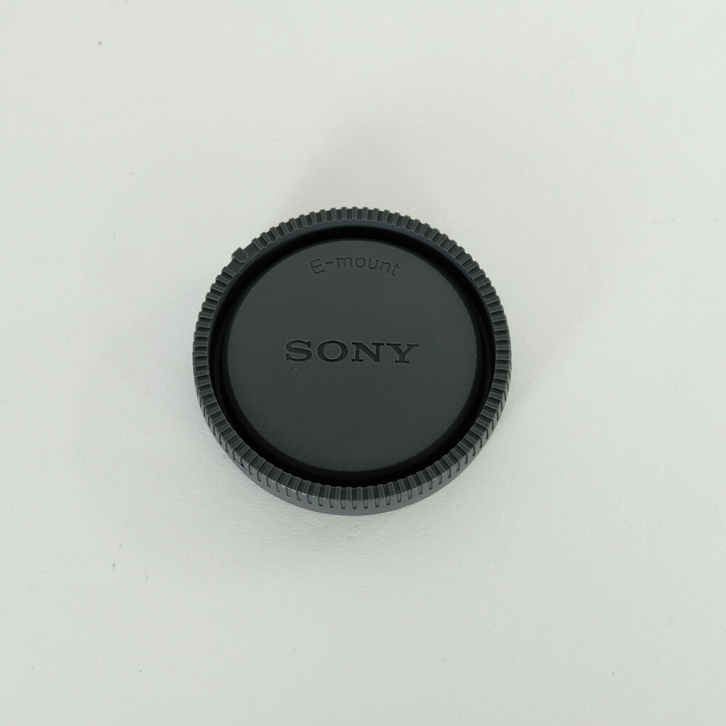 SONY E 18-135mm F3.5-5.6 OSS SEL18135