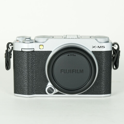 FUJIFILM X-M5 FUJIFILM X-M5