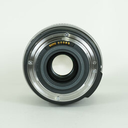 Canon EF-S18-200mm F3.5-5.6 IS Canon EF-S18-200mm F3.5-5.6 IS