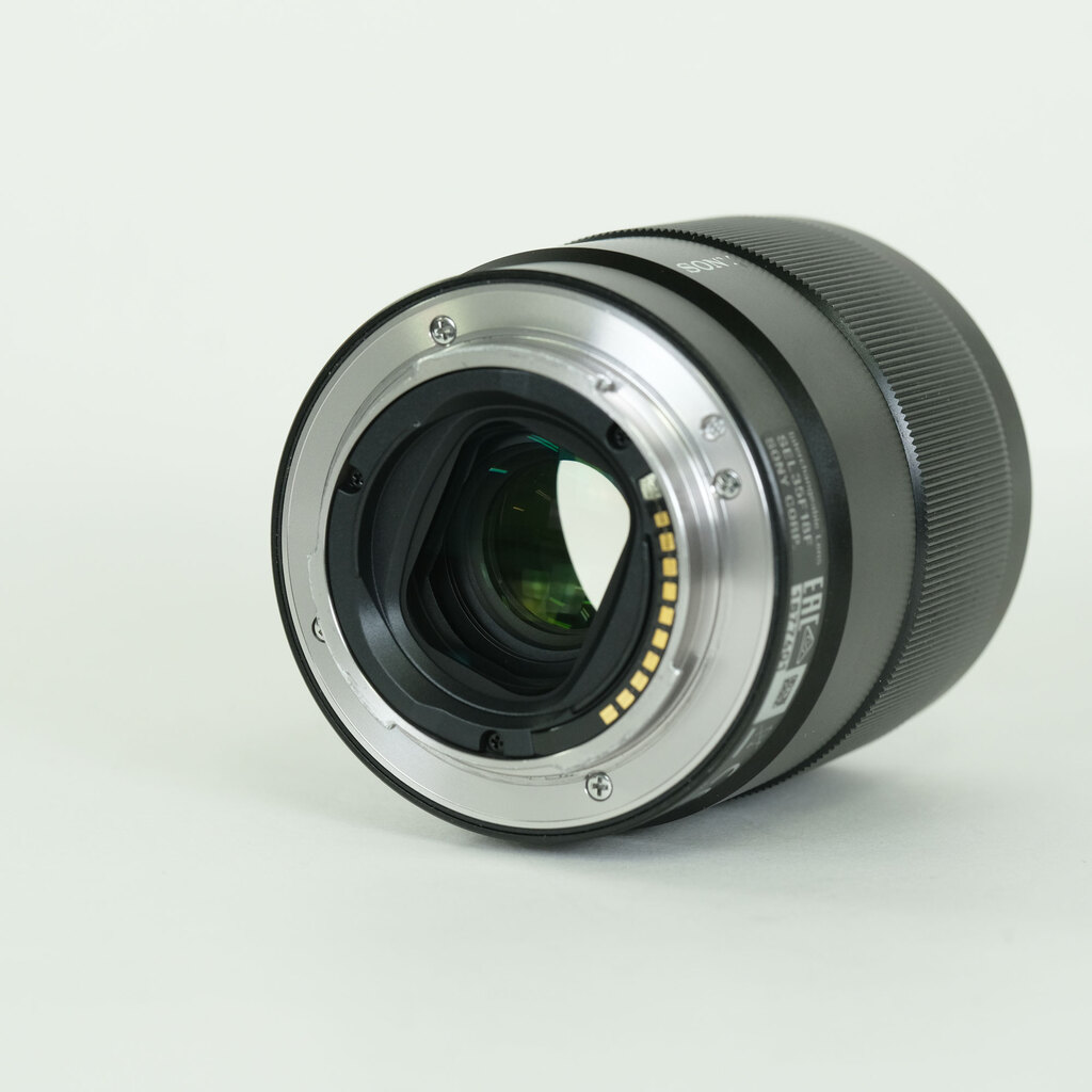 SONY FE 35mm F1.8 SEL35F18F SONY FE 35mm F1.8 SEL35F18F