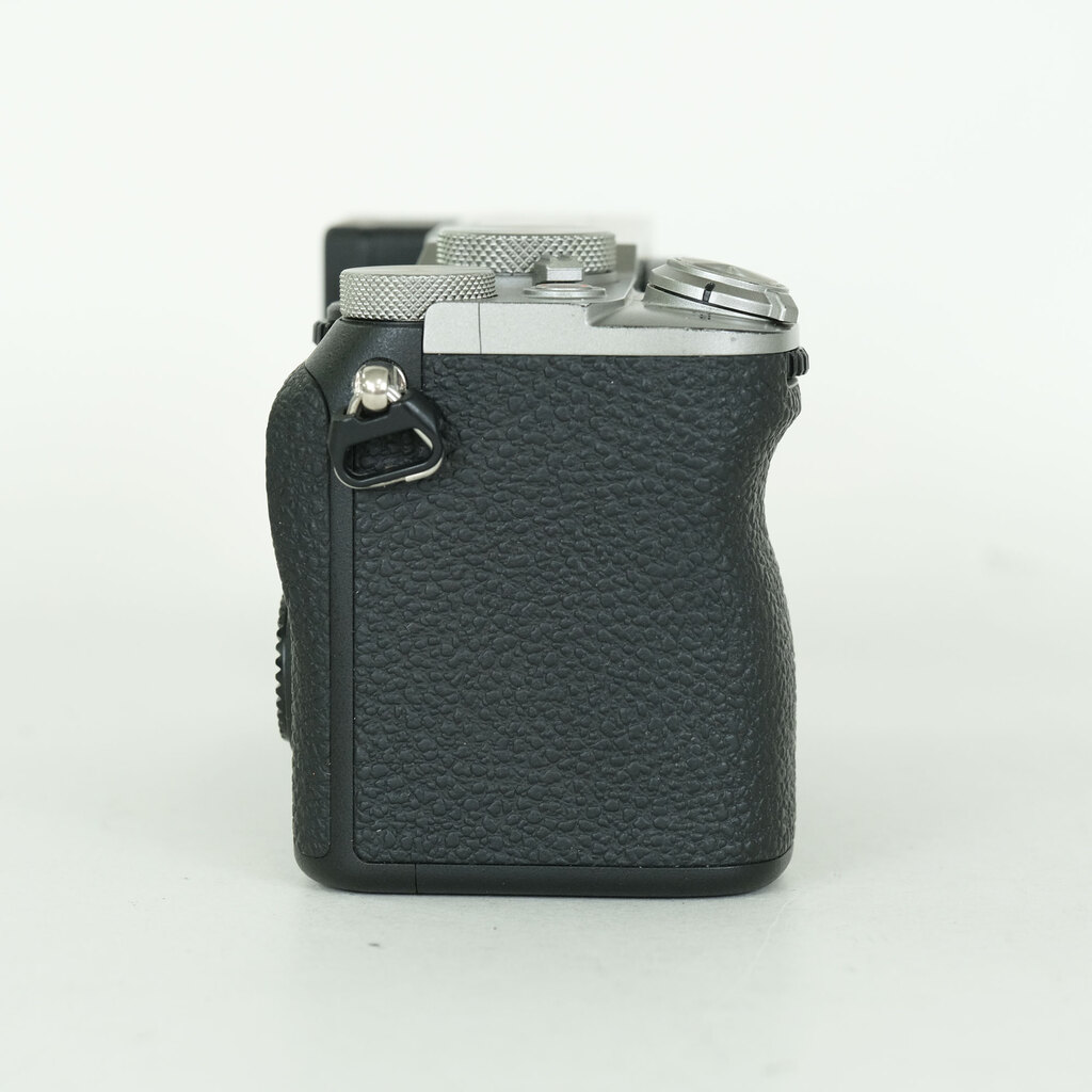 SONY α7C II（ILCE-7CM2）