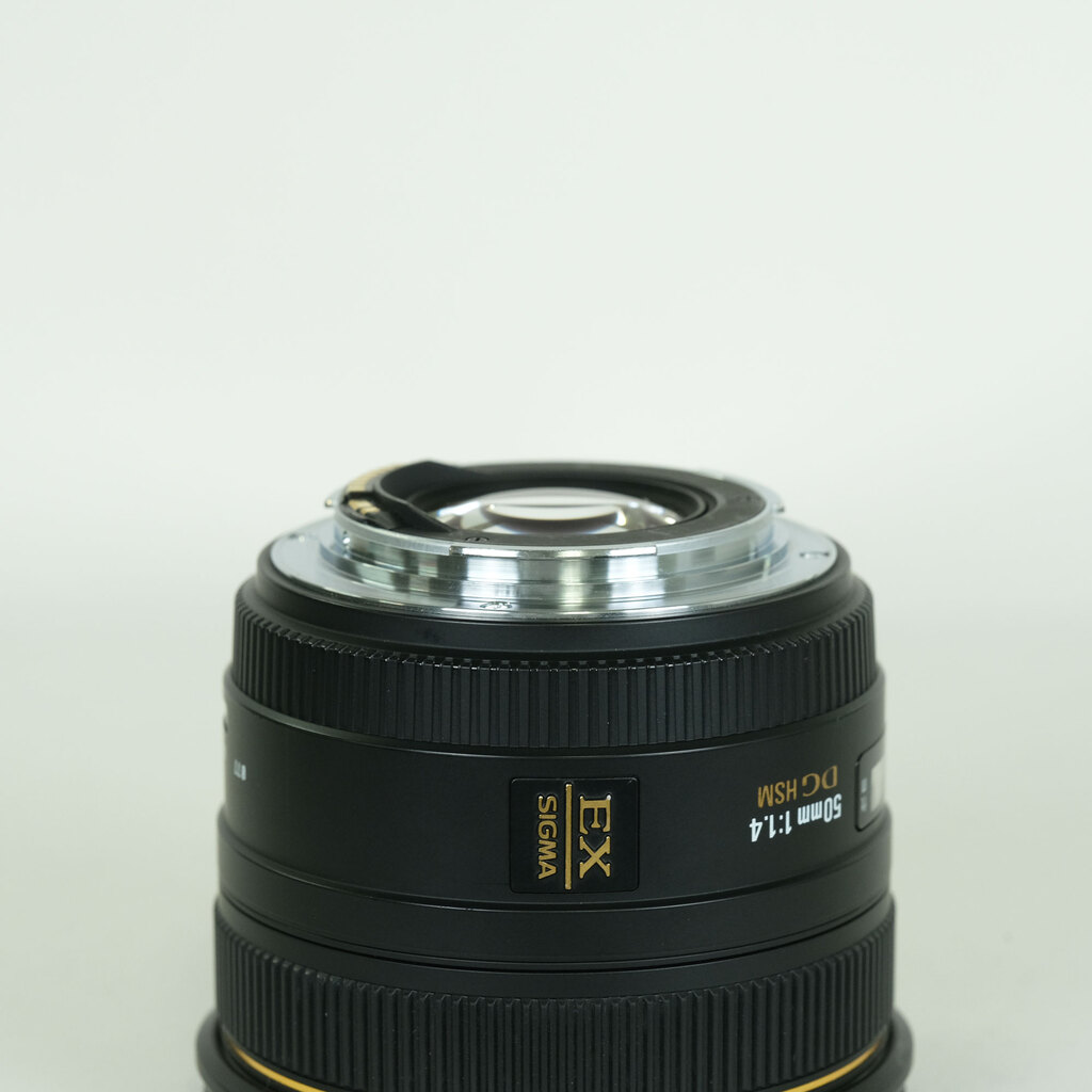 SIGMA 50mm F1.4 EX DG HSM (キヤノンEF用)