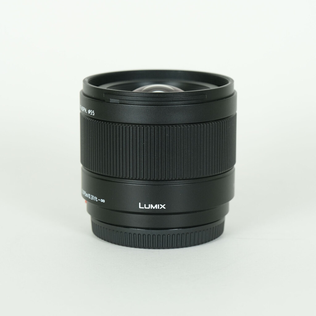 Panasonic LEICA DG SUMMILUX 9mm / F1.7 ASPH.