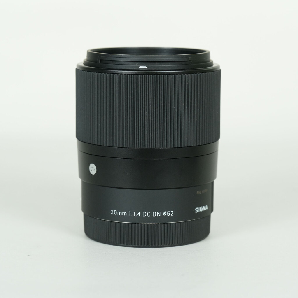 30mm F1.4 DC DN [ソニー用] 中古価格比較 - 価格.com