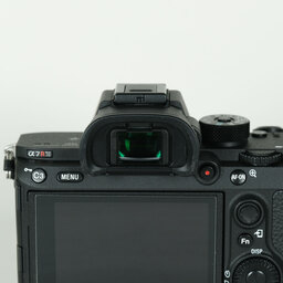 SONY α7R III(ILCE-7RM3) SONY α7R III(ILCE-7RM3)