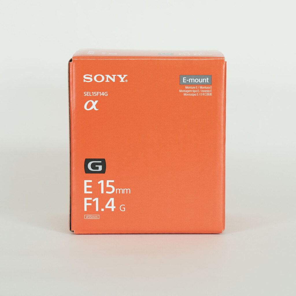 【美品】Sony E 15mm F1.4 G SEL15F14G 箱付き SONY E 15mm F1.4 G SEL15F14Gの出品 | ONE SCENE（ワンシーン）