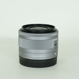 Canon EF-M15-45mm F3.5-6.3 IS STM