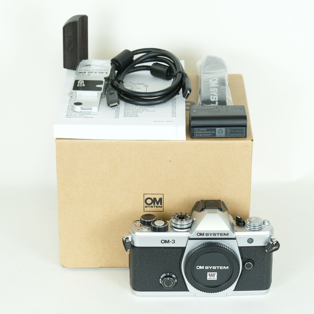 OM SYSTEM OM-3