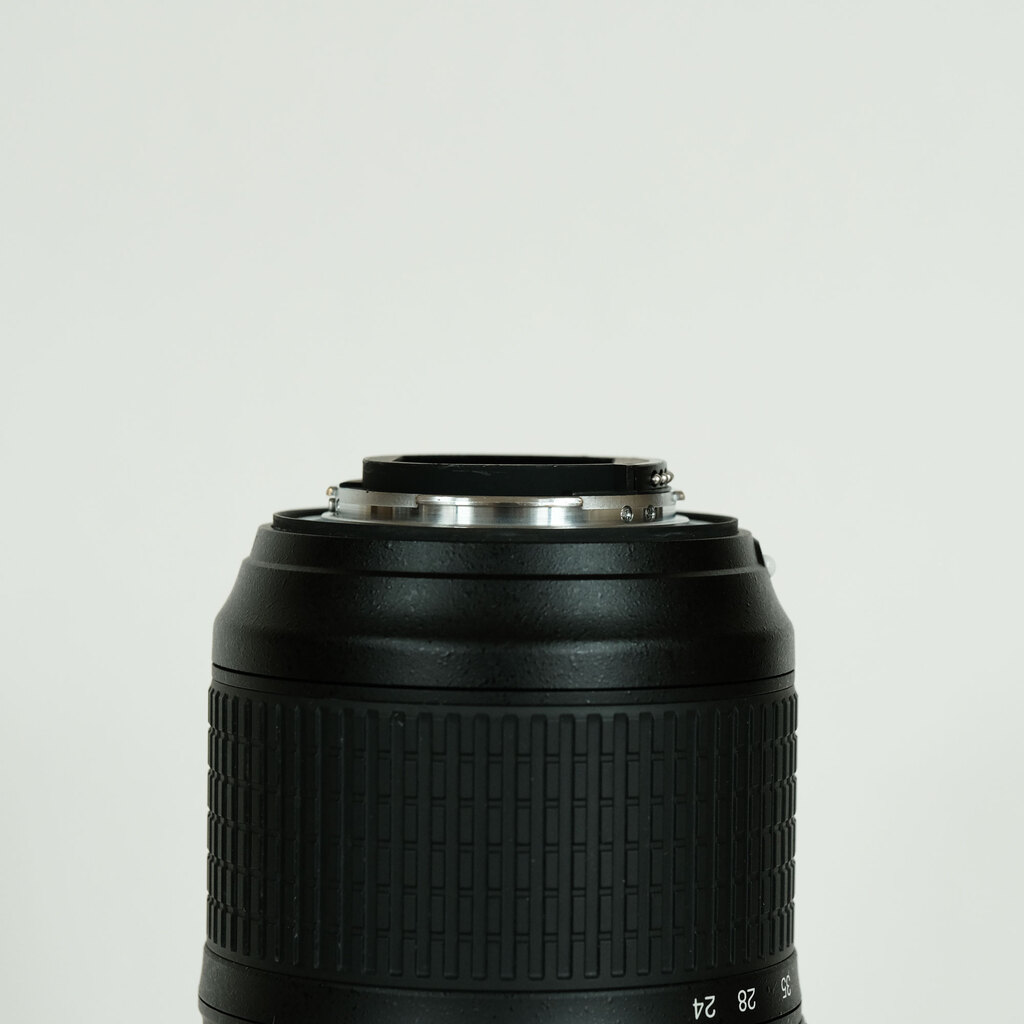 Nikon AF-S NIKKOR 24-70mm f/2.8E ED VRの出品 | ONE SCENE（ワンシーン）