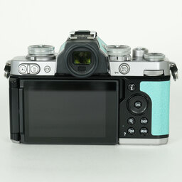 Nikon Z fc ボディ シルバー プレミアムエクステリア張替済み Nikon Z fc ボディ シルバー プレミアムエクステリア張替済み