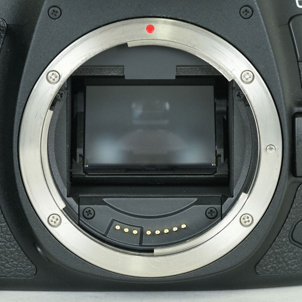 Canon EOS 6D Mark II Canon EOS 6D Mark II