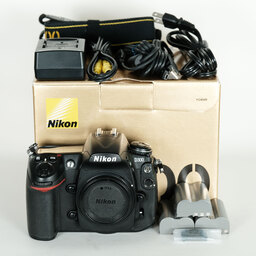 Nikon D300 ボディ