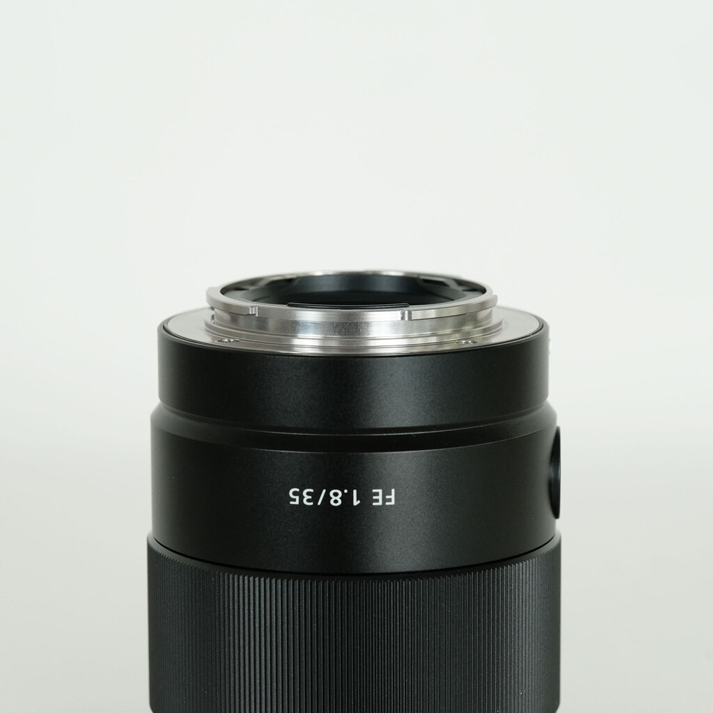 SONY FE 35mm F1.8 SEL35F18F