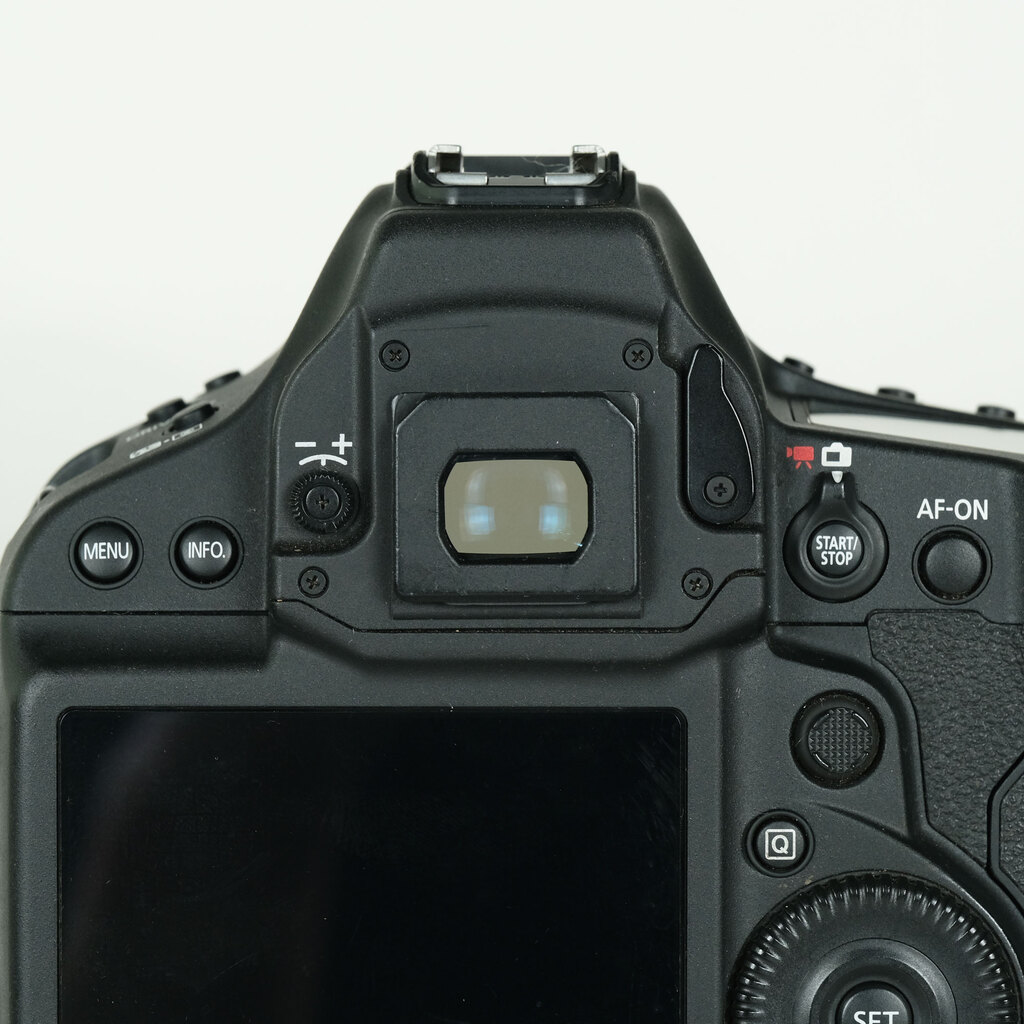 Canon EOS-1D X Mark IIの出品 | ONE SCENE（ワンシーン）