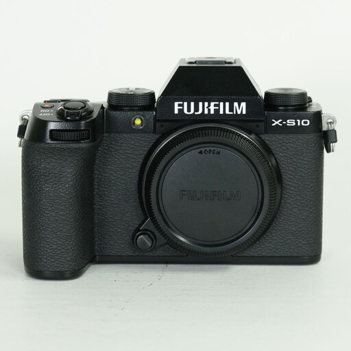 FUJIFILM X-S10