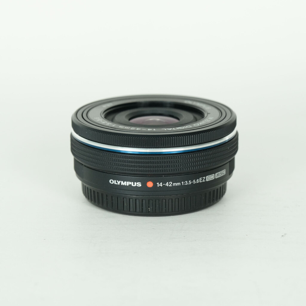 M.ZUIKO DIGITAL ED 14-42mm F3.5-5.6 EZ [ブラック] 中古価格比較