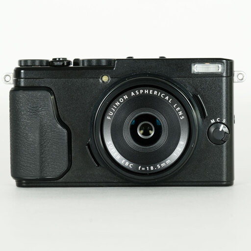 FUJIFILM X70 ブラック