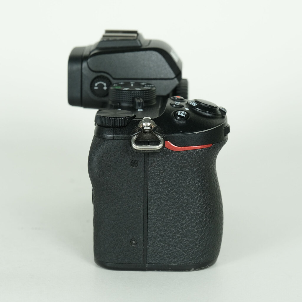 Nikon Z50の出品 | ONE SCENE（ワンシーン）