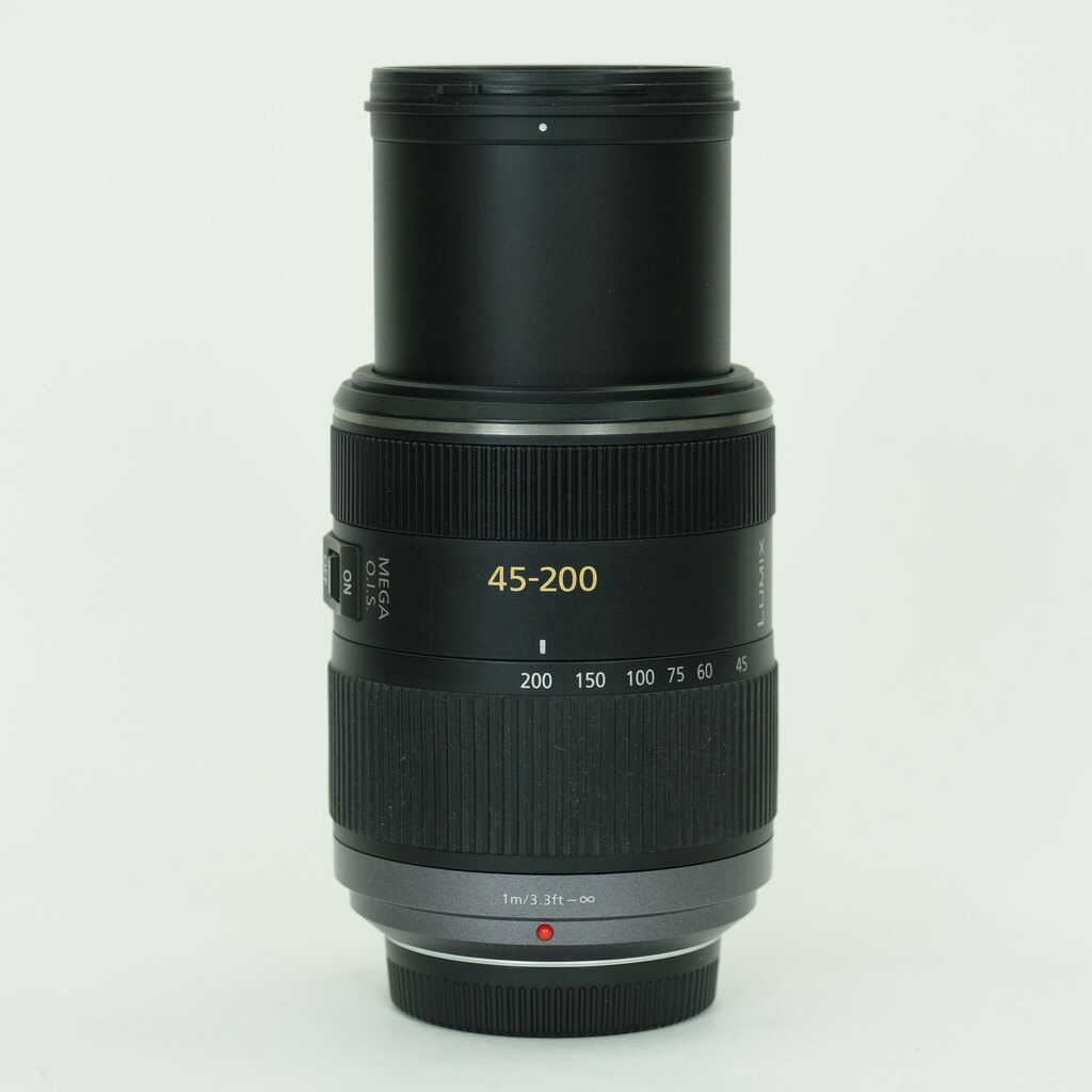 Panasonic LUMIX G VARIO 45-200mm F4.0-F5.6 MEGA O.I.S. H-FS045200 Panasonic LUMIX G VARIO 45-200mm F4.0-F5.6 MEGA O.I.S. H-FS045200
