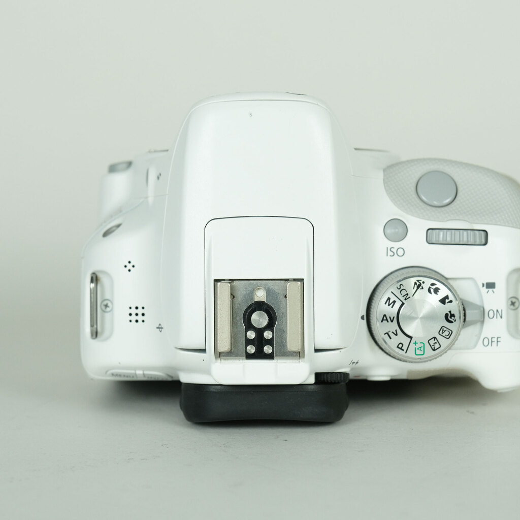 Canon EOS Kiss X7 ボディ ホワイトの出品 | ONE SCENE（ワンシーン）
