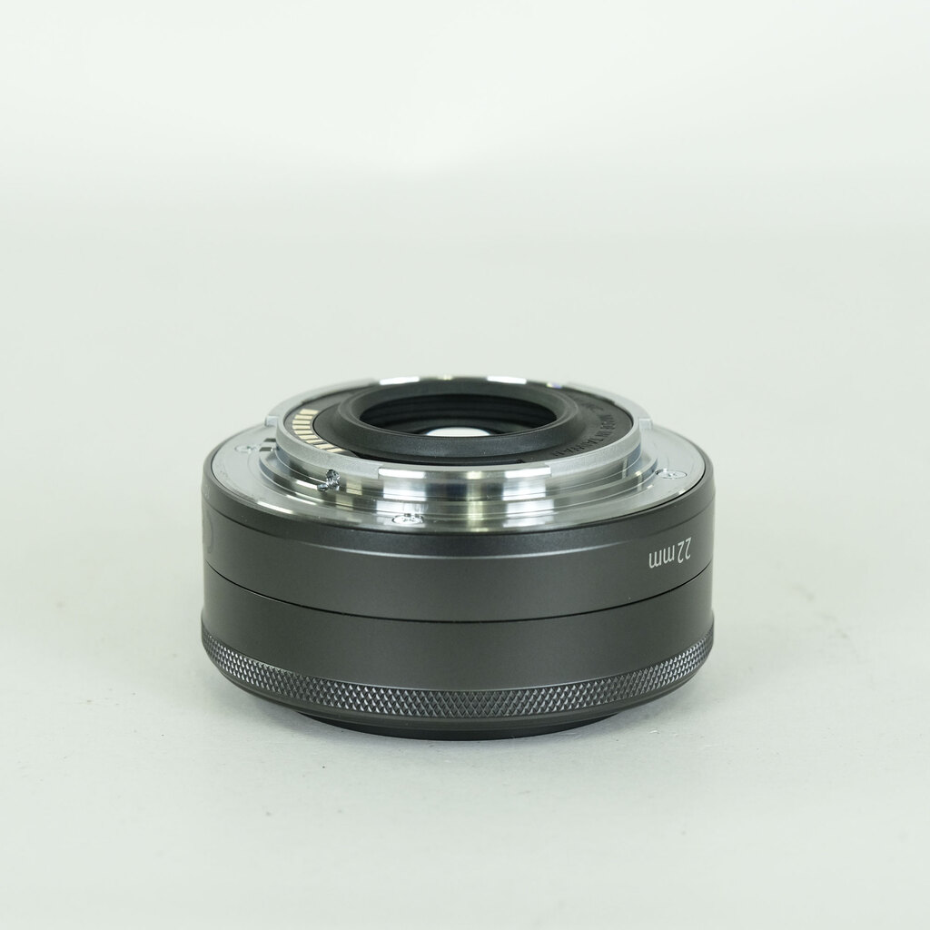 Canon EF-M22mm F2 STM