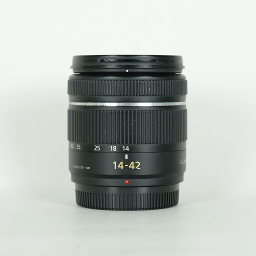 Panasonic LUMIX G 14-42mm F3.5-5.6 ASPH. MEGA O.I.S. H-FS014042
