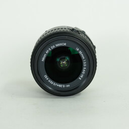 Nikon AF-S DX NIKKOR 18-55mm f3.5-5.6G VR II Nikon AF-S DX NIKKOR 18-55mm f3.5-5.6G VR II