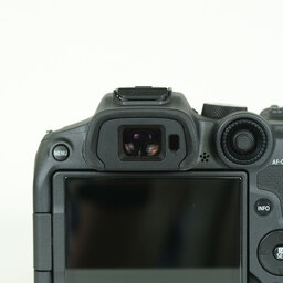 Canon EOS R7