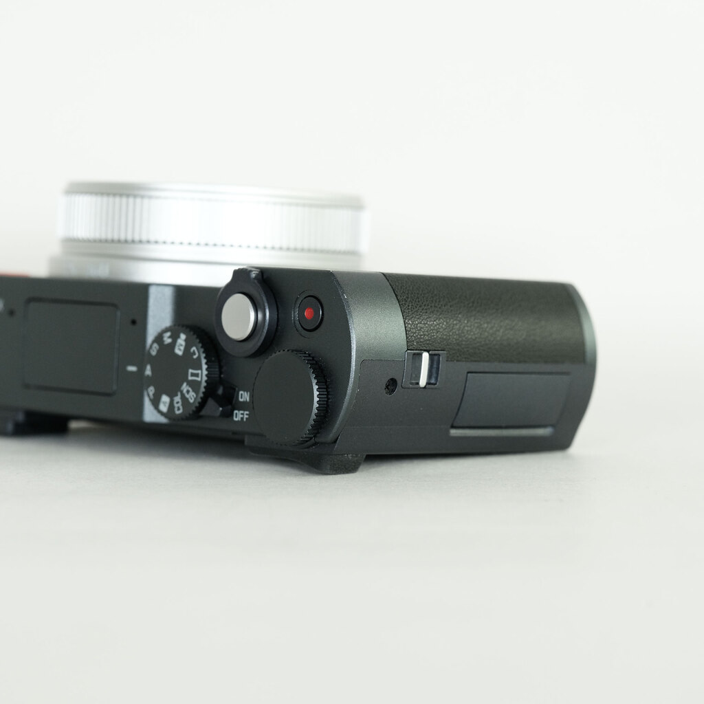 LEICA C-LUX ミッドナイトブルー