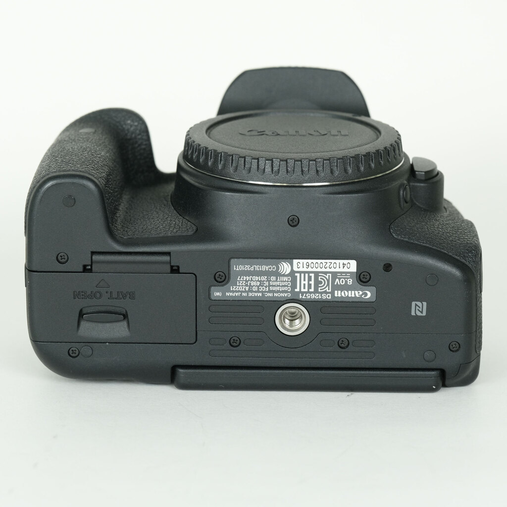 Canon EOS Kiss X8i