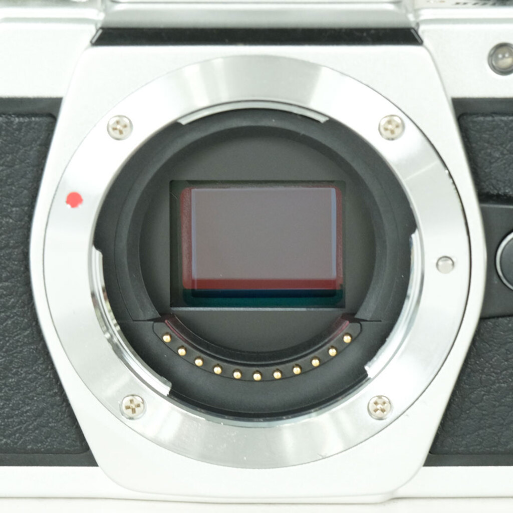 OLYMPUS OM-D E-M10 Mark II