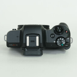 Canon EOS Kiss M