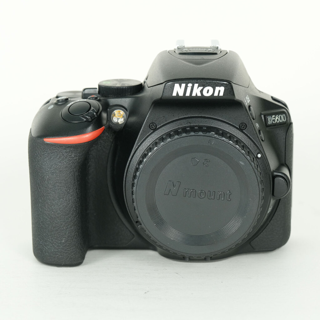 D5600 ボディ 中古価格比較 - 価格.com